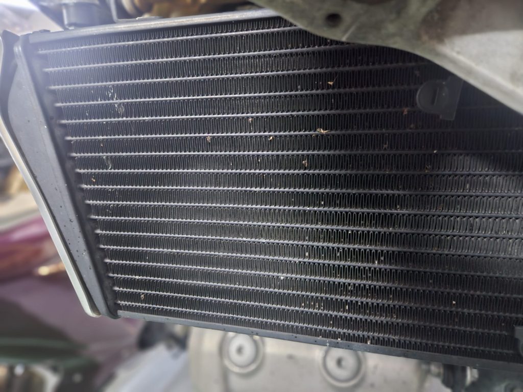 como arreglar radiador de moto