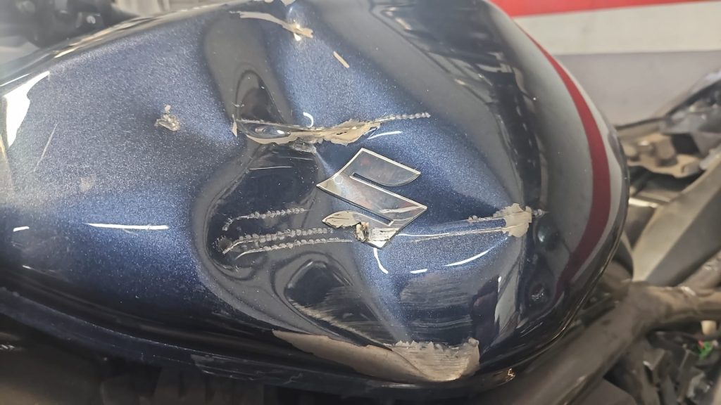 reparar deposito moto