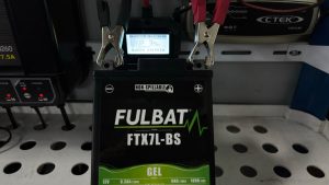 comprobar batería de moto