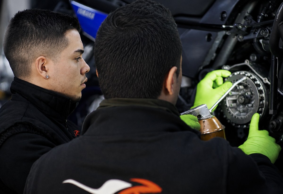 Servicio de mantenimiento de motos